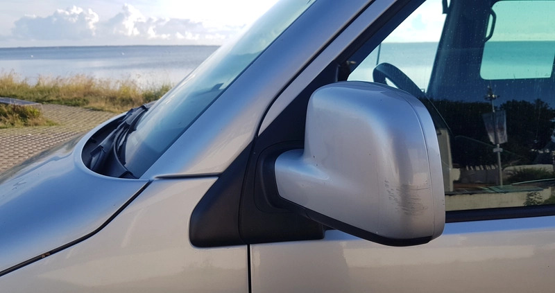 Volkswagen Caravelle cena 49000 przebieg: 366000, rok produkcji 2005 z Gdańsk małe 562